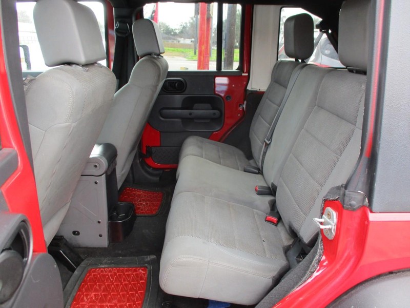 Jeep Wrangler Vehicle Image 10