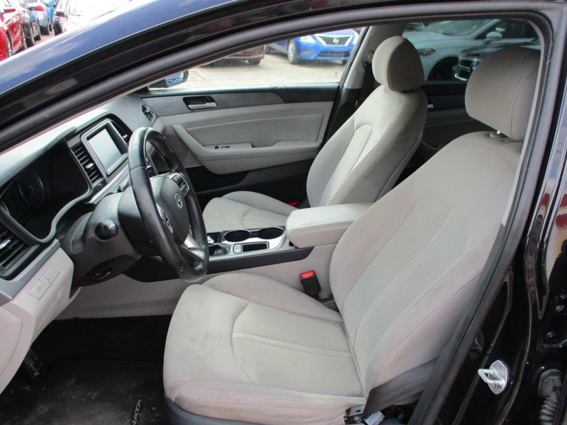 Hyundai Sonata Vehicle Image 07
