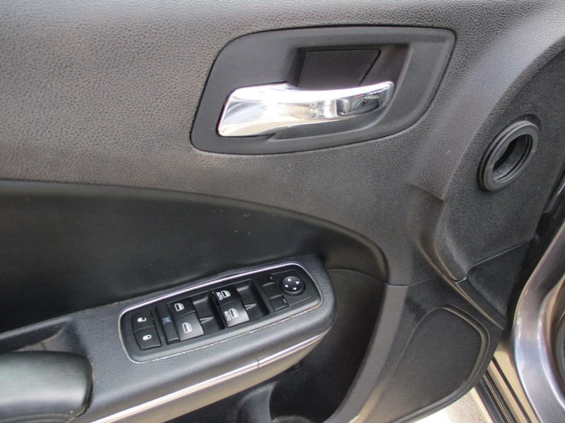 Dodge Charger Vehicle Image 13