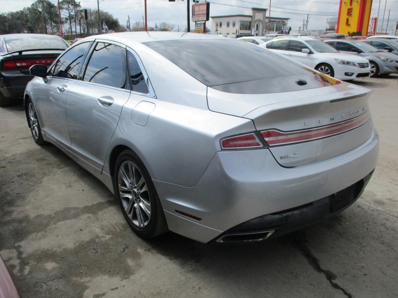 Lincoln MKZ Vehicle Image 04