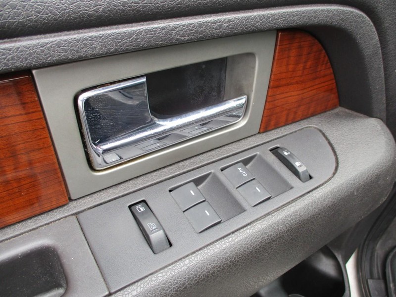 Ford F-150 Vehicle Image 17