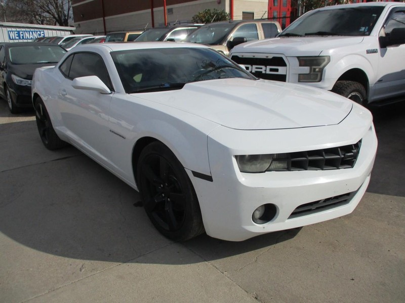 Chevrolet Camaro Vehicle Image 03