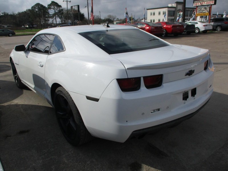 Chevrolet Camaro Vehicle Image 06