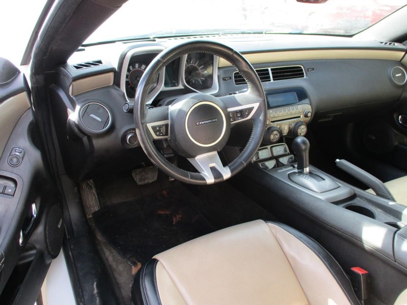 Chevrolet Camaro Vehicle Image 07