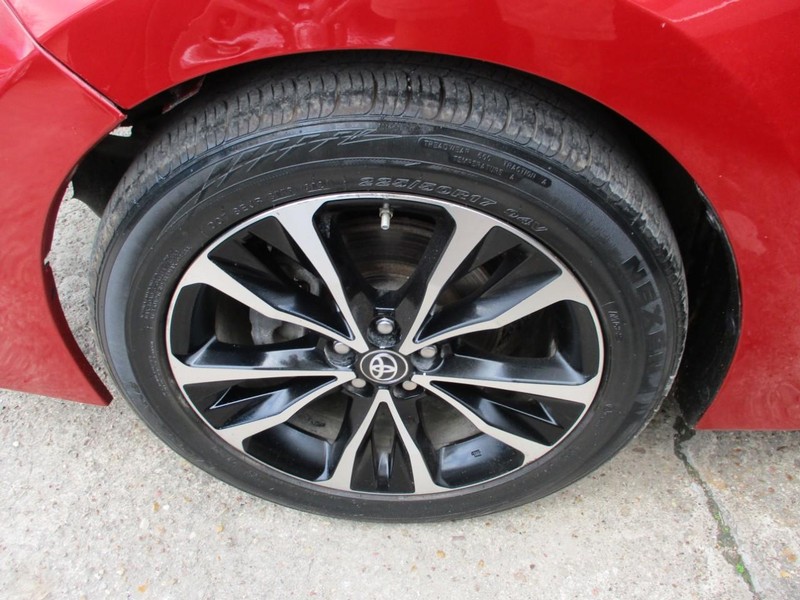 Toyota Corolla Vehicle Image 18