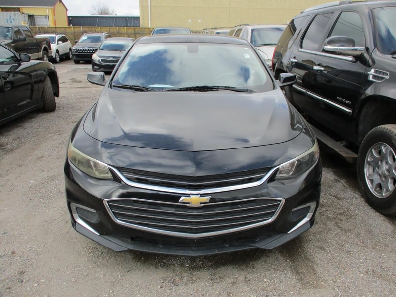 Chevrolet Malibu Vehicle Image 02