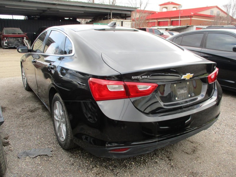 Chevrolet Malibu Vehicle Image 05