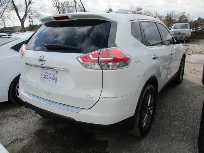 Nissan Rogue Vehicle Image 05