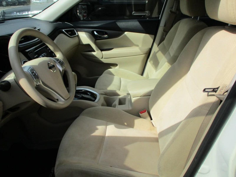 Nissan Rogue Vehicle Image 07