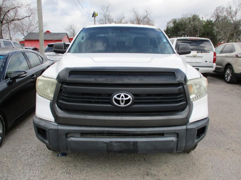 Toyota Tundra 2WD Truck Vehicle Image 02