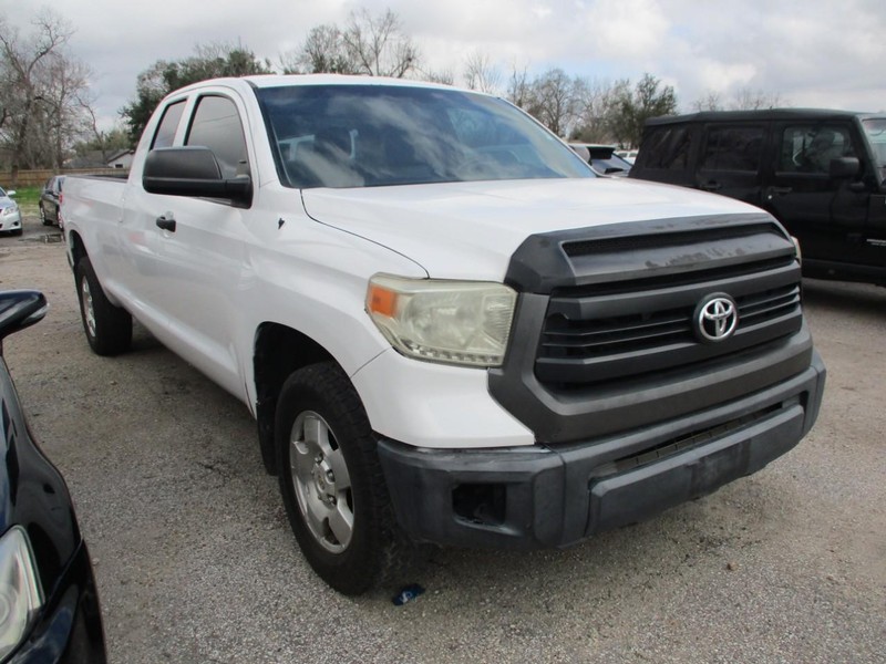 Toyota Tundra 2WD Truck Vehicle Image 03