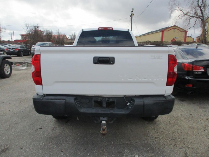Toyota Tundra 2WD Truck Vehicle Image 05