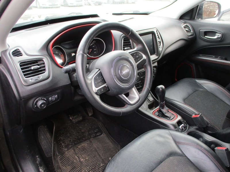 Jeep Compass Vehicle Image 06
