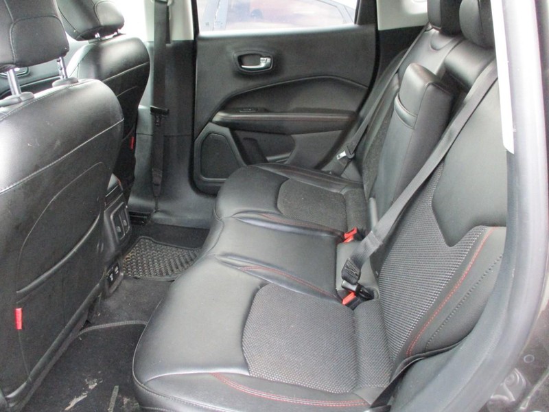 Jeep Compass Vehicle Image 08