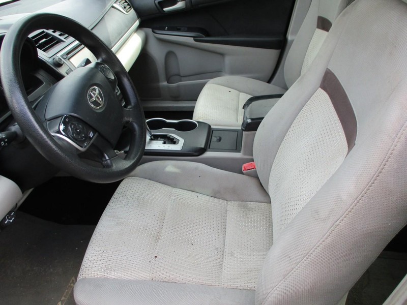 Toyota Camry Vehicle Image 07