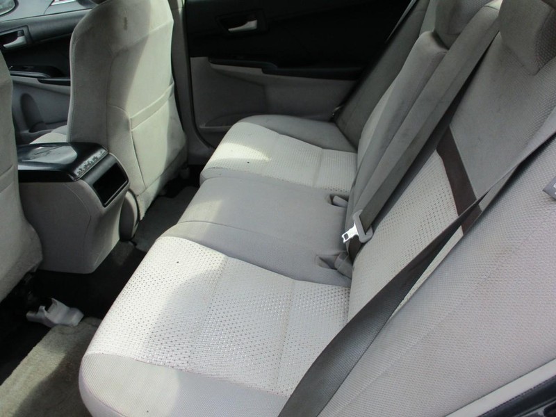 Toyota Camry Vehicle Image 08