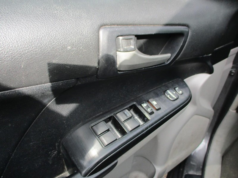Toyota Camry Vehicle Image 10