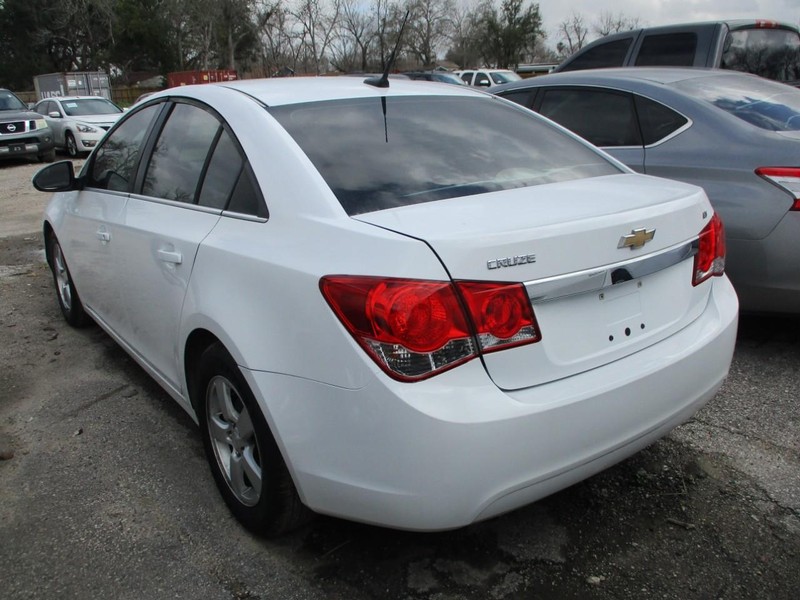 Chevrolet Cruze Vehicle Image 04