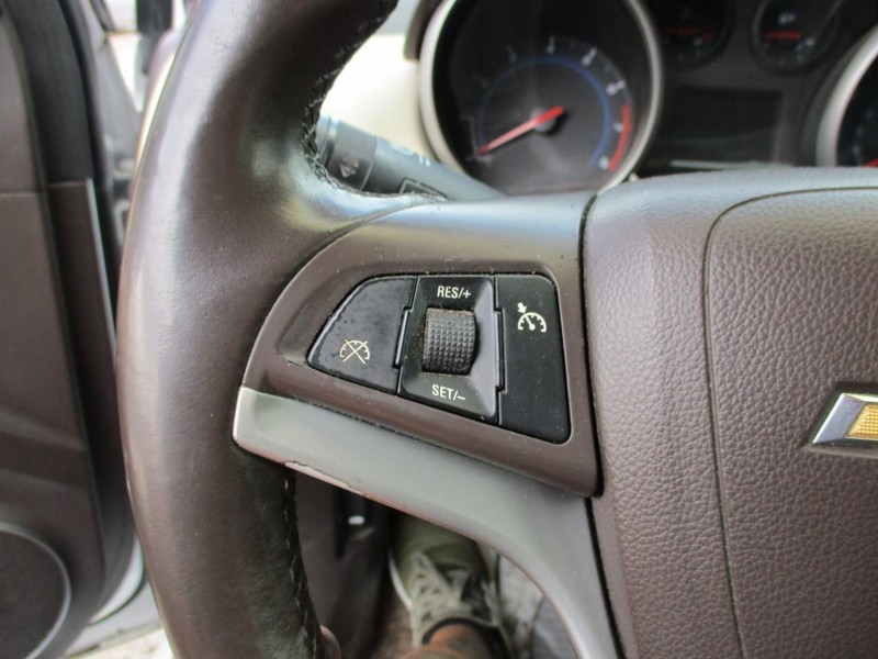 Chevrolet Cruze Vehicle Image 12