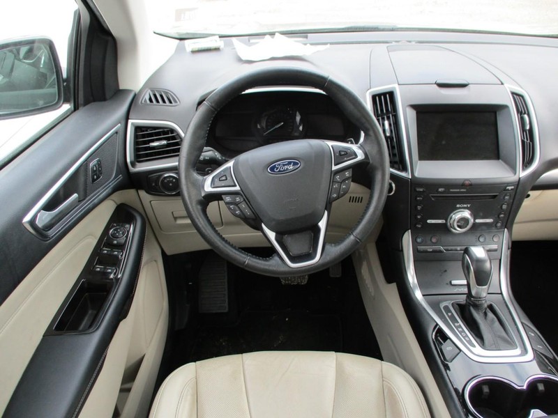 Ford Edge Vehicle Image 08