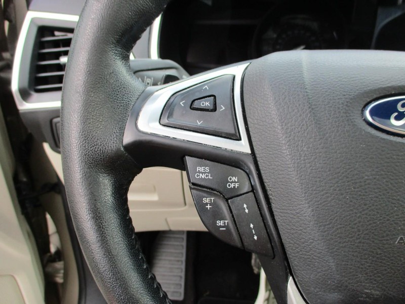Ford Edge Vehicle Image 11