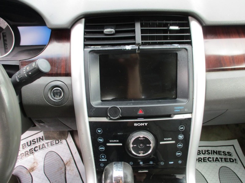 Ford Edge Vehicle Image 13