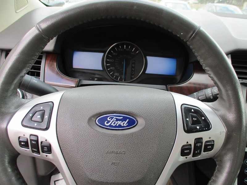 Ford Edge Vehicle Image 14