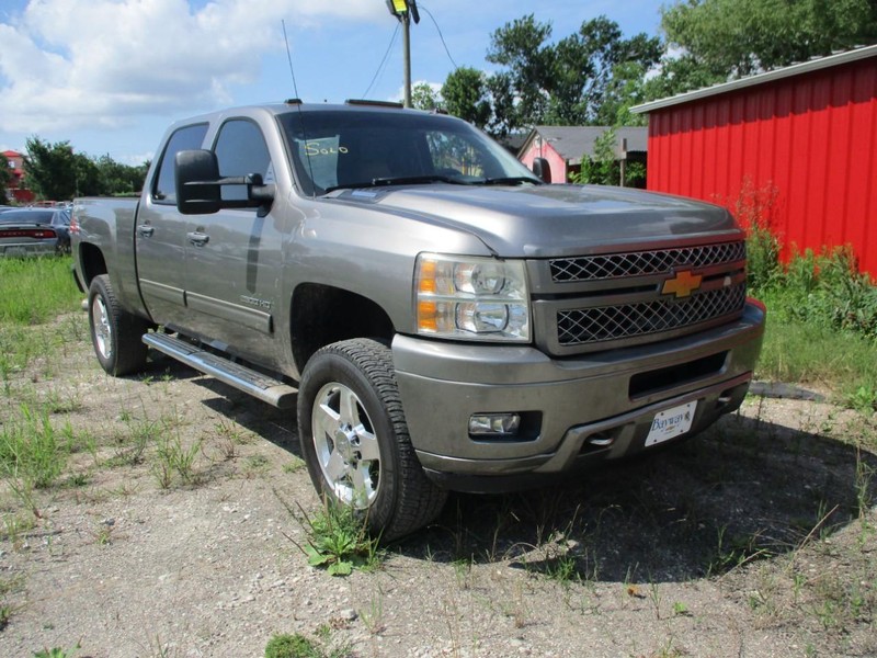 Chevrolet Silverado 2500HD Vehicle Image 03