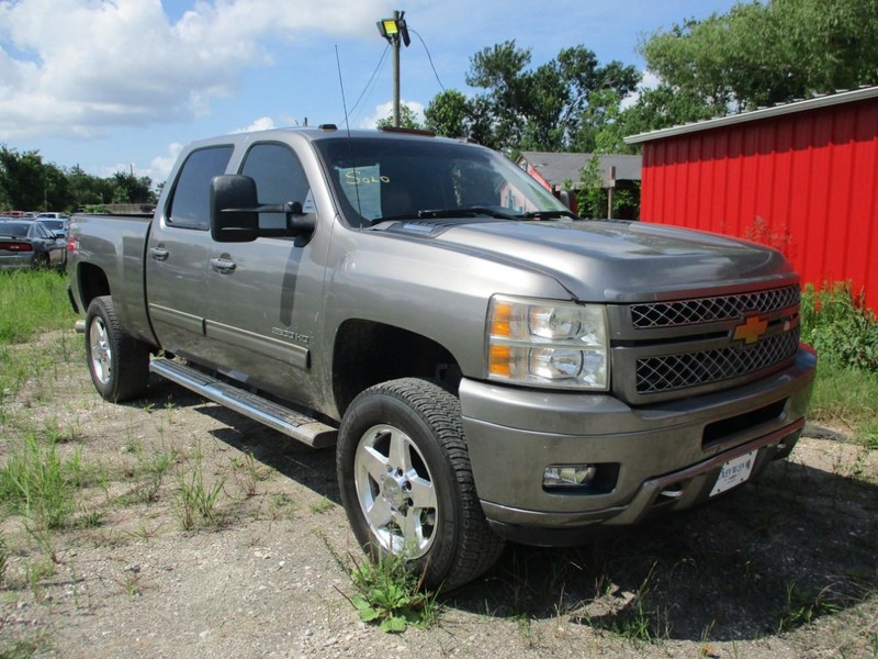 Chevrolet Silverado 2500HD Vehicle Image 06