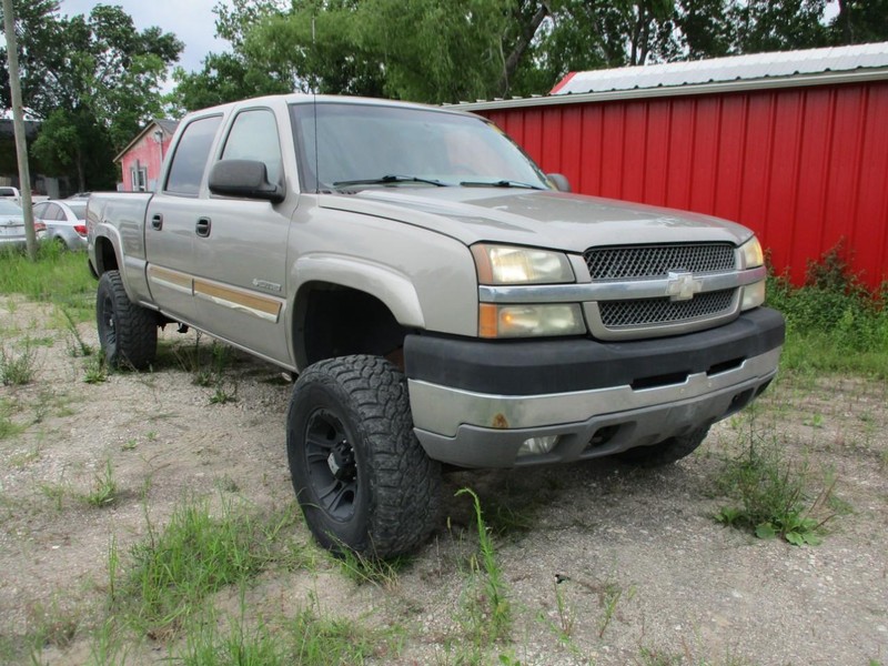 Chevrolet Silverado 2500HD Vehicle Image 03