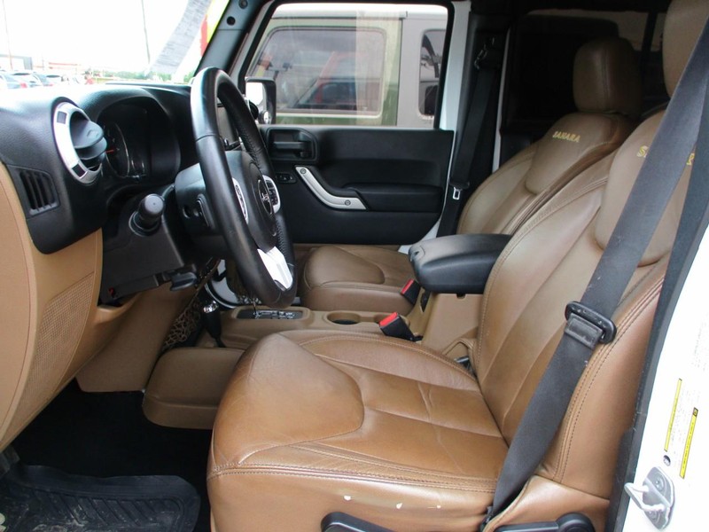 Jeep Wrangler Unlimited Vehicle Image 06
