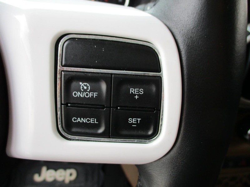 Jeep Wrangler Unlimited Vehicle Image 17