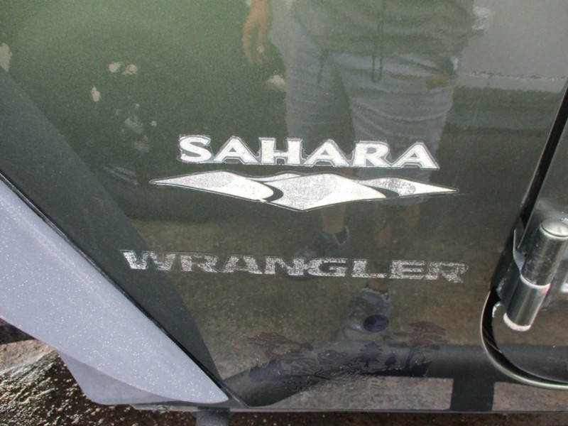 Jeep Wrangler Vehicle Image 12