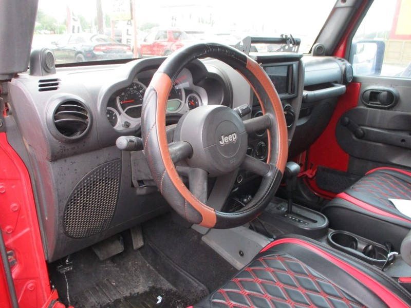 Jeep Wrangler Unlimited Vehicle Image 05