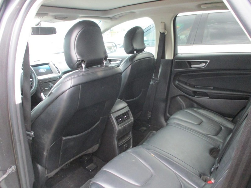 Ford Edge Vehicle Image 09