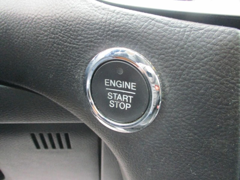 Ford Edge Vehicle Image 19