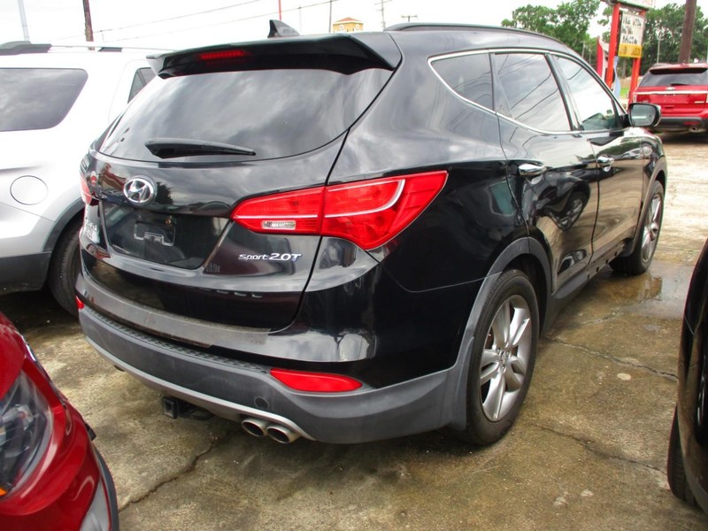 Hyundai Santa Fe Vehicle Image 04