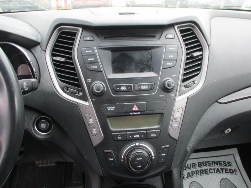 Hyundai Santa Fe Vehicle Image 11