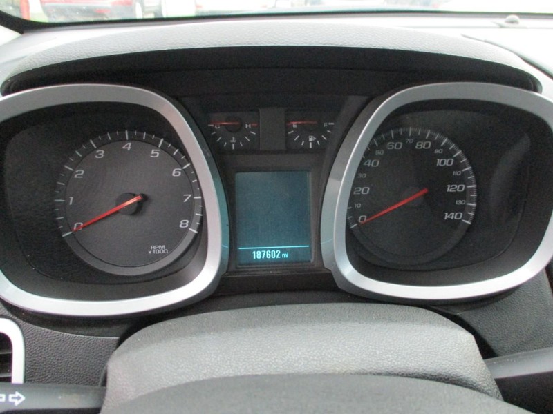 Chevrolet Equinox Vehicle Image 12