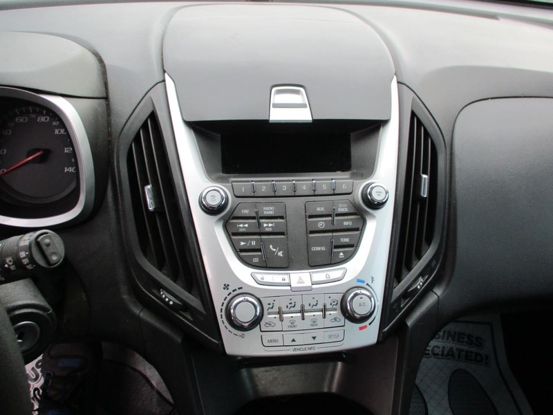 Chevrolet Equinox Vehicle Image 13