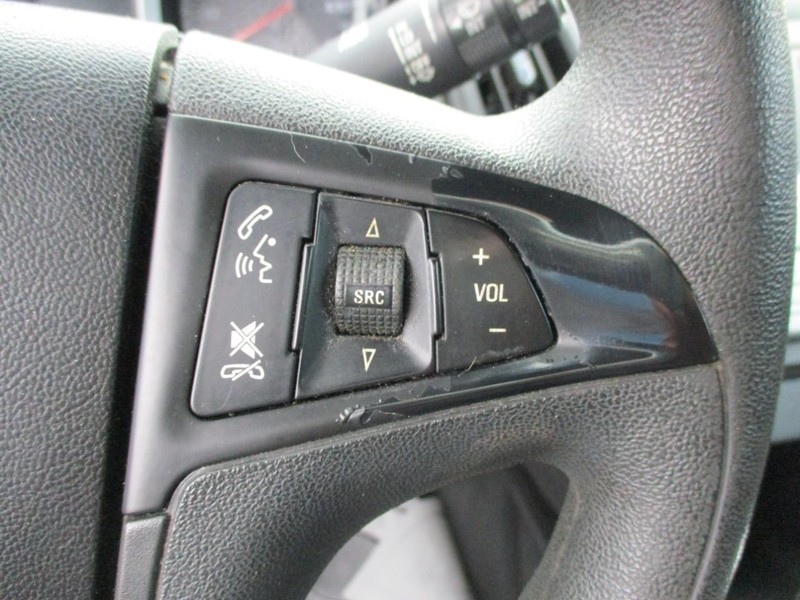 Chevrolet Equinox Vehicle Image 15