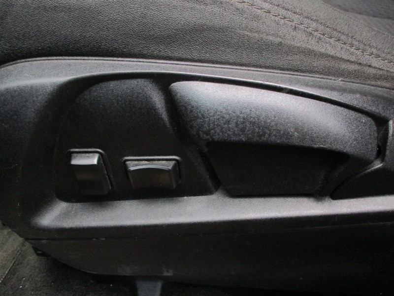 Chevrolet Equinox Vehicle Image 18