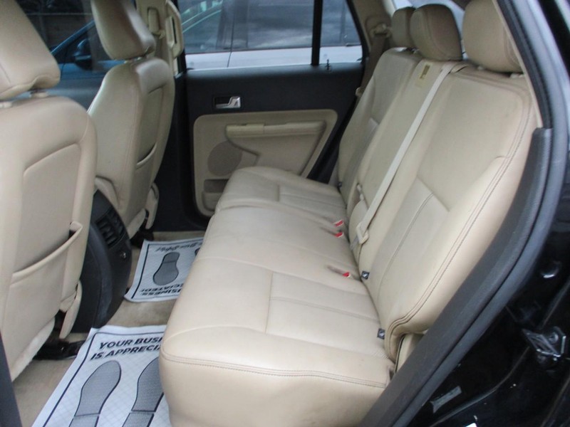 Ford Edge Vehicle Image 09
