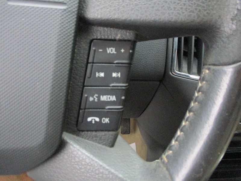 Ford Edge Vehicle Image 15