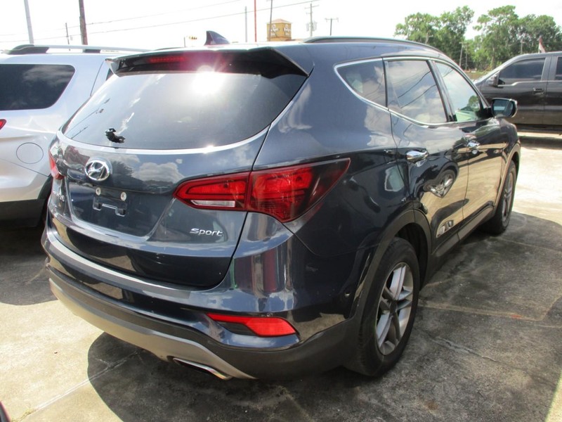 Hyundai Santa Fe Sport Vehicle Image 04