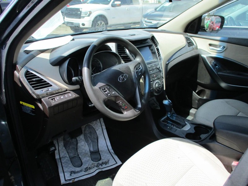 Hyundai Santa Fe Sport Vehicle Image 06
