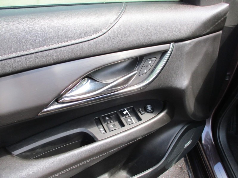 Cadillac ATS Vehicle Image 12