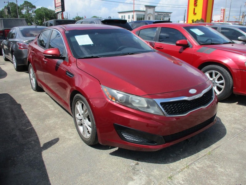 Kia Optima Vehicle Image 03