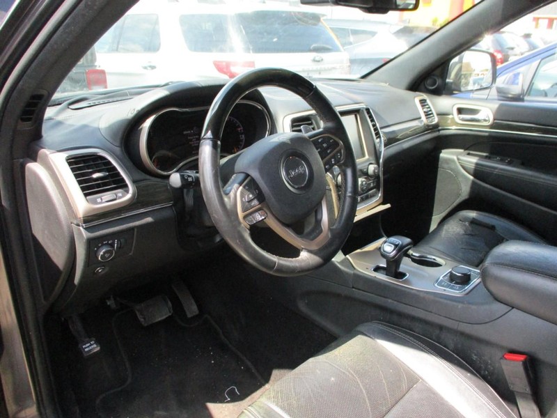 Jeep Grand Cherokee Vehicle Image 05