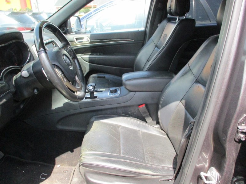 Jeep Grand Cherokee Vehicle Image 06